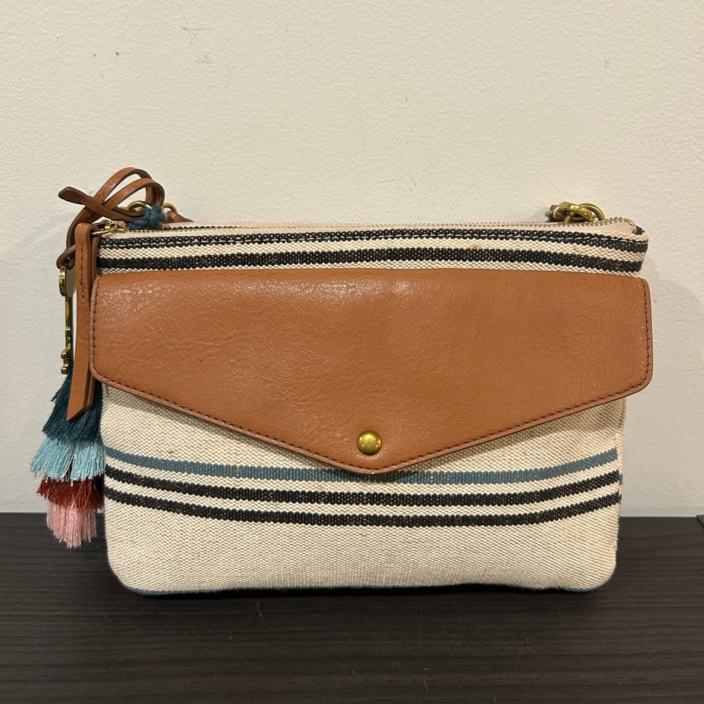 Fossil Devon Crossbody Handbag Euc - image 1